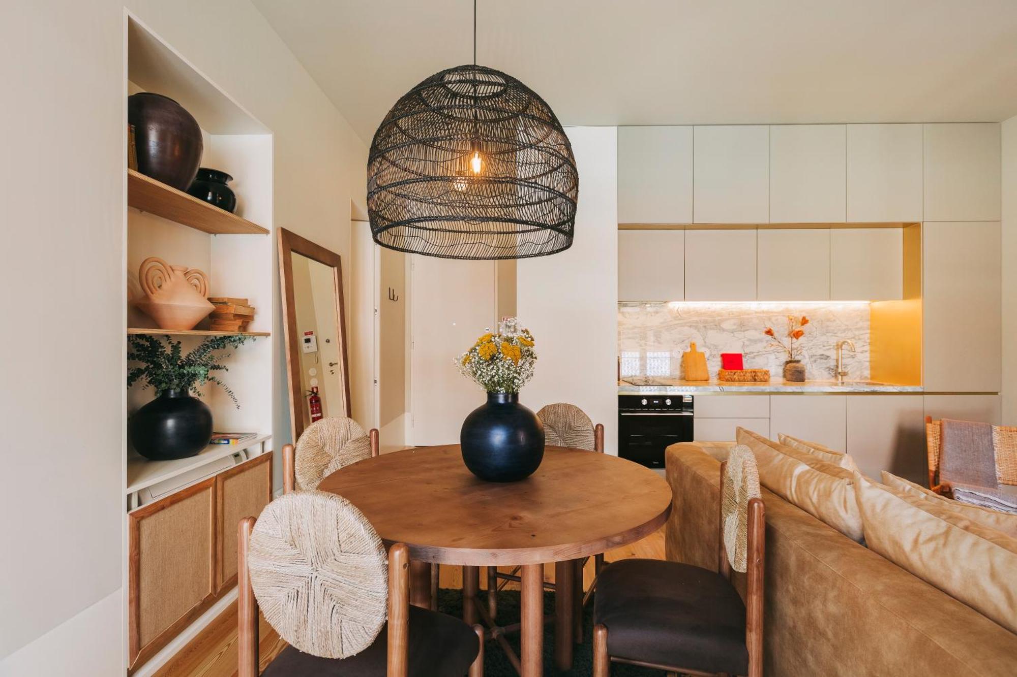 Village Aparthotel By Boa Porto Oda fotoğraf A kitchen in a typical apartment at The Standard East Village